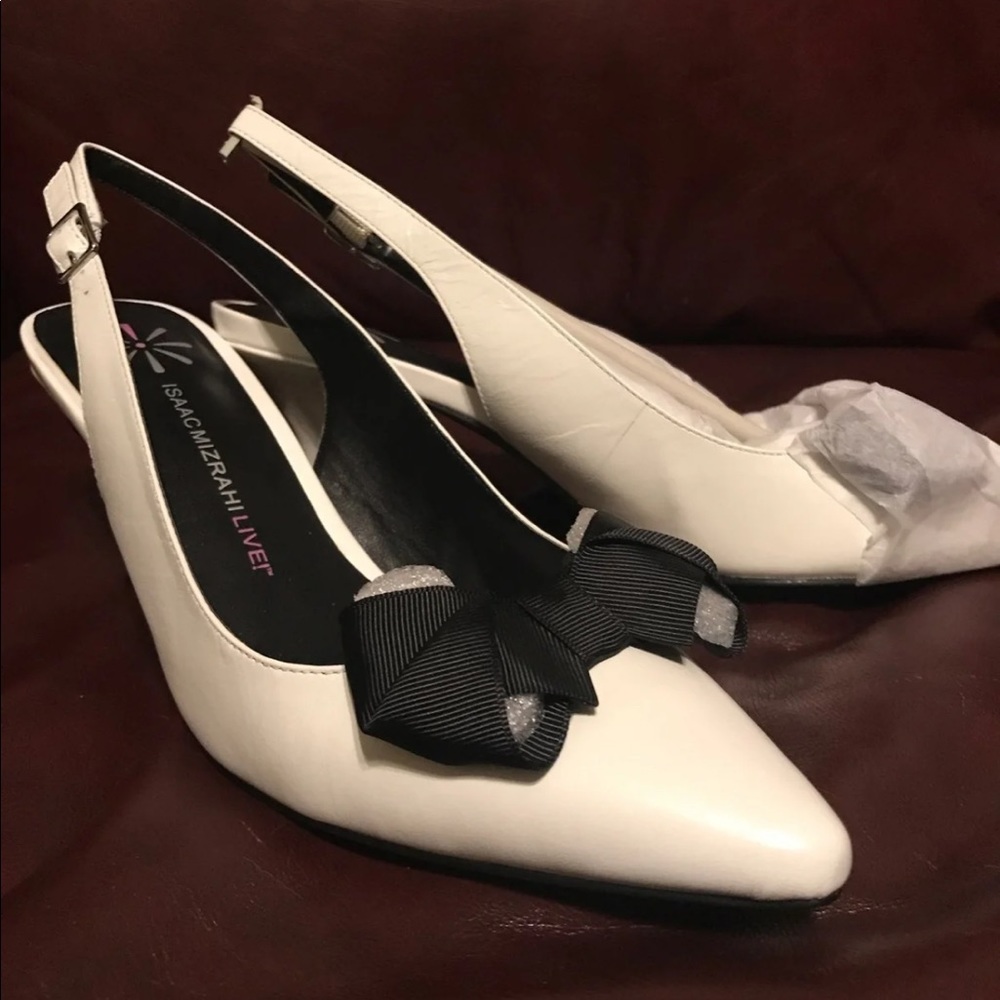 Isaac Mizrahi bow shoe - Picture 1 of 7